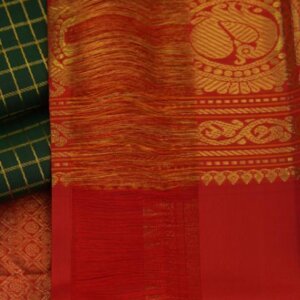 A Checked Green & Red Kanjeevaram Saree - Image 4