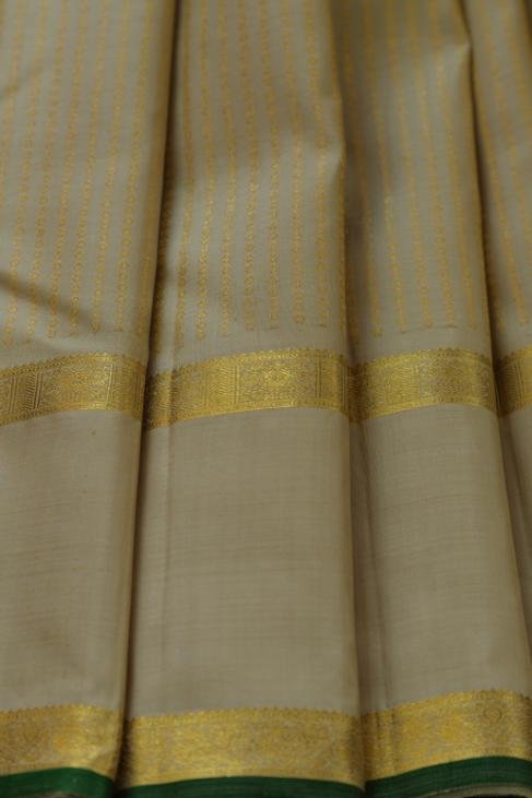 A Light Beige/Cream Kanjeevaram Saree