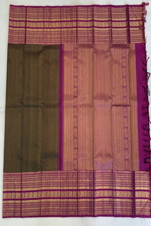 A Brown and Pink Kanjeevaram Saree_1