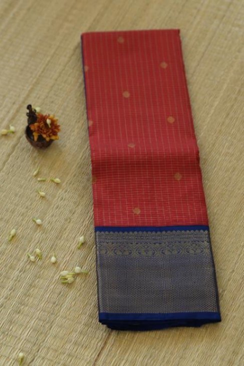 A Classic Checked Red Blue Kanjeevaram Saree_1