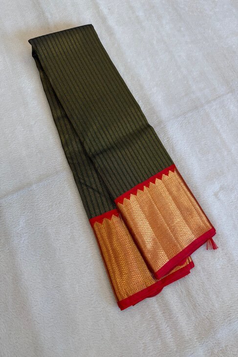 A Classic Green Red Korvai Kanjeevaram_1