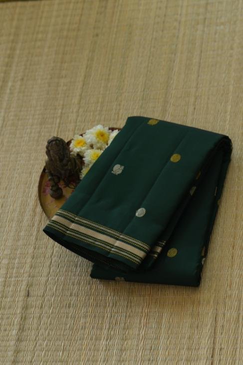 A Green Thread Zari Kanjeevaram Saree_1