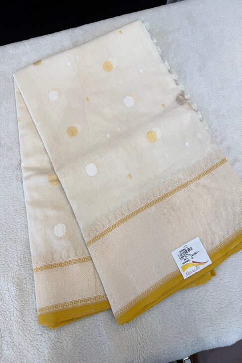 A Ivory Mul Banarasi Saree_1