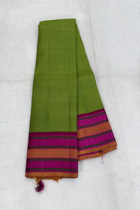 A Parrot Green Pink Split Border Kanjeevaram Saree_1